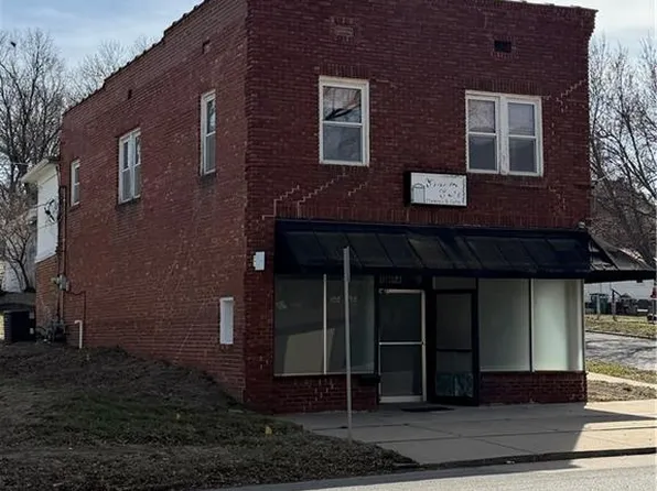 3002 Lafayette St, Saint Joseph, MO 64507