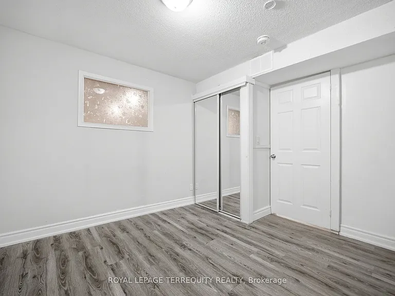 28 Pennsylvania Ave #LOWER LEVEL — Photo 22