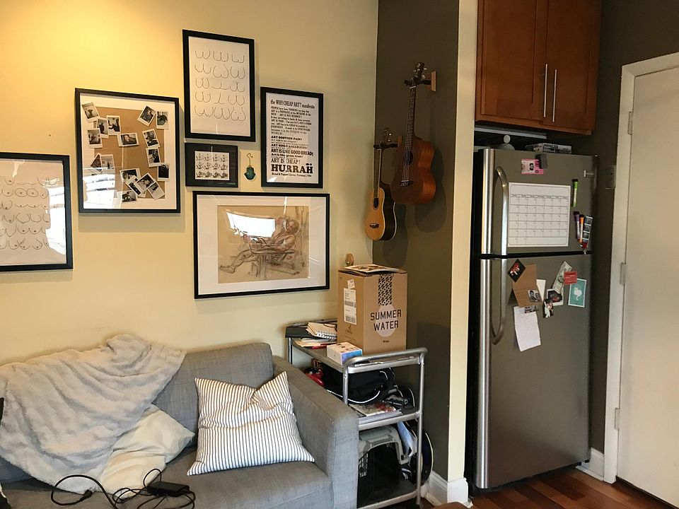 1st image of 327 Catharine St APT 6