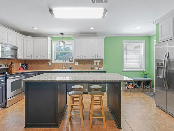 5th image of 38064 Monticello Dr
