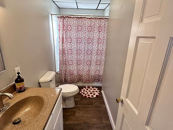 4th image of 926 Willow St #C65261a39