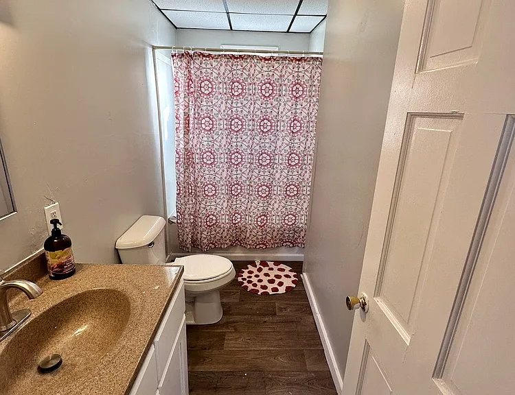 926 Willow St — Photo 14