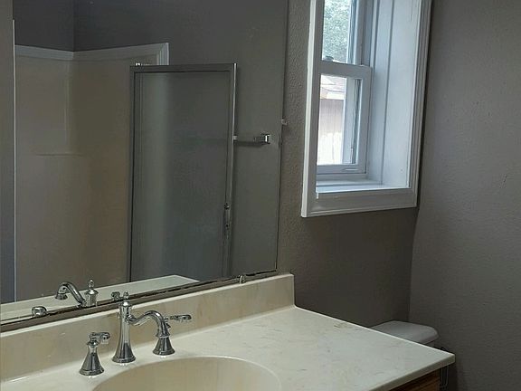 5th image of 3705 Brookhill Dr