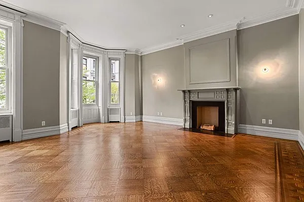 Rented by Sotheby's International Realty | media 33