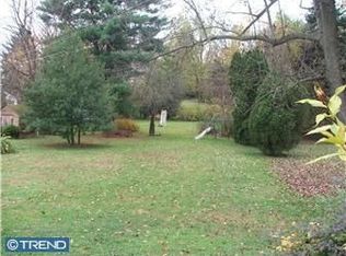 1202 Saint Clair Rd, Oreland, PA 19075