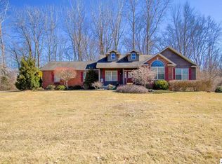 1805 Wandering Creek Dr, Jackson, MI 49201