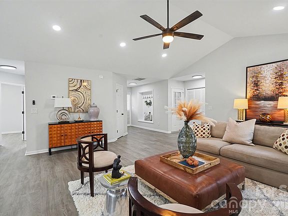 4th image of 7138 Rena Mae Ln