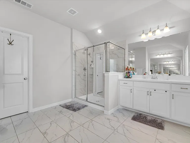 3905 Saint Ives Ln — Photo 20
