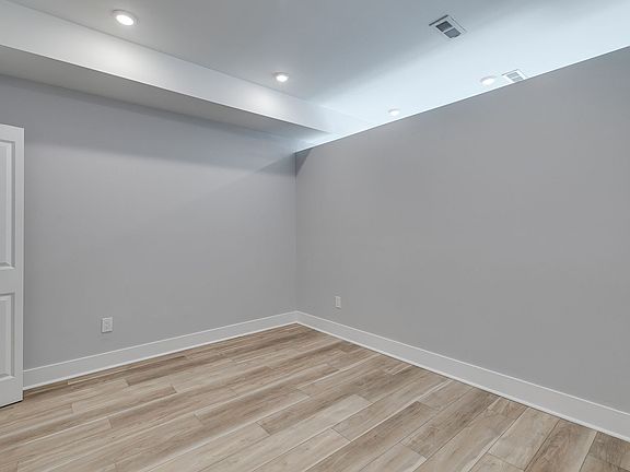 5th image of 803 N 40th St #6