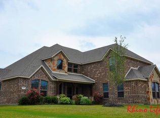 938 Masquerade Dr, Midlothian, TX 76065
