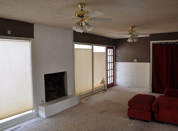 4th image of 1204 W Kansas Ave