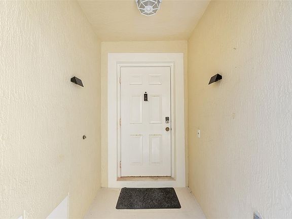 3rd image of 9874 Porta Leona Lane