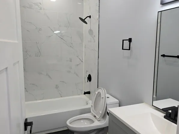 520 N Long Ave Floor 2, Chicago, IL 60644