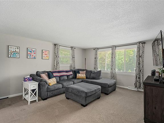 5th image of 3830 N Denver Ct