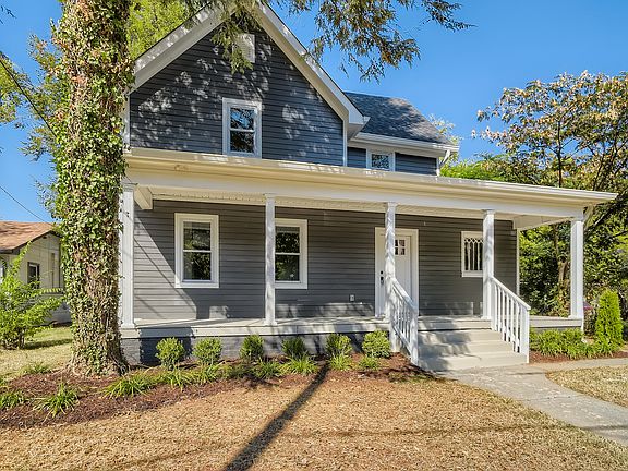 02 Exterior Front_10072022