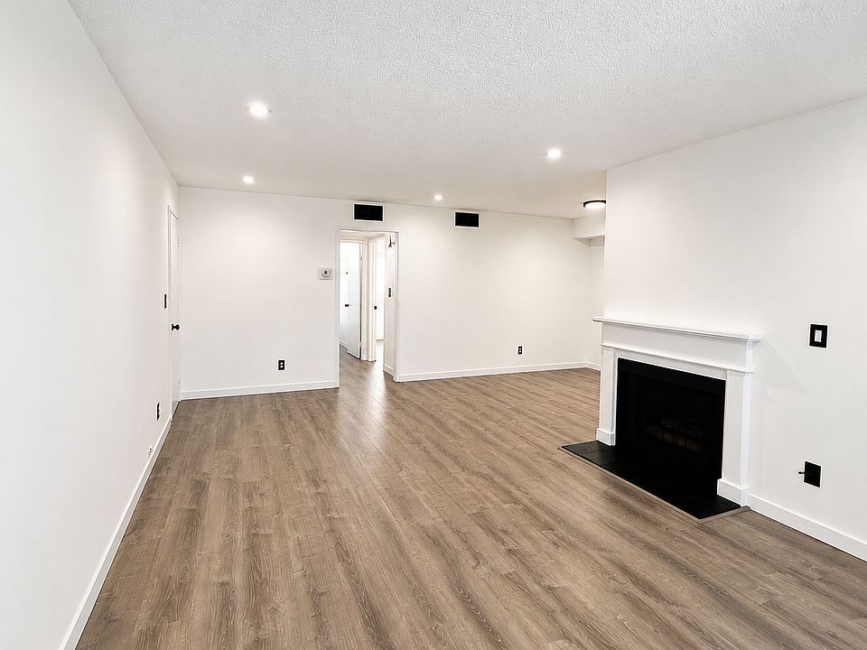 Living Room Alt Angle