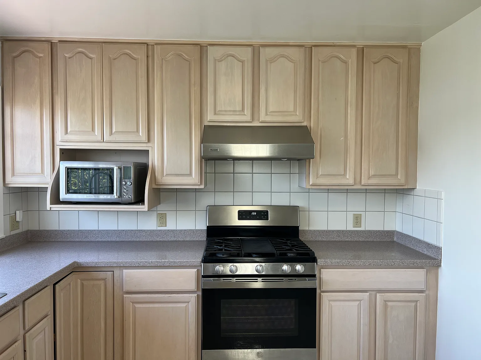 2 bed, 1207 sqft, $6,000 — Photo 4