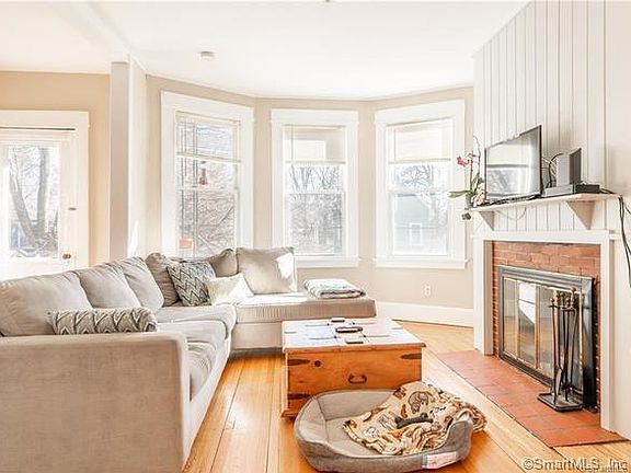 2nd image of 6 Barnett St Unit 2