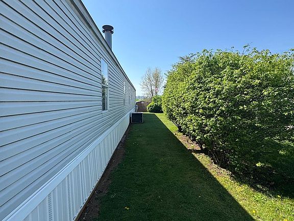 3rd image of 5300 Lincoln Way E Lot 5A