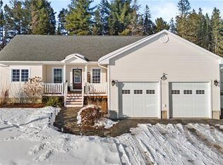 20 Fallsview Ln, Saint Marys, NB E6C0A3