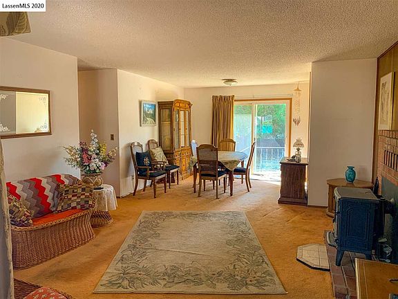 3rd image of 554 Lakewood Way