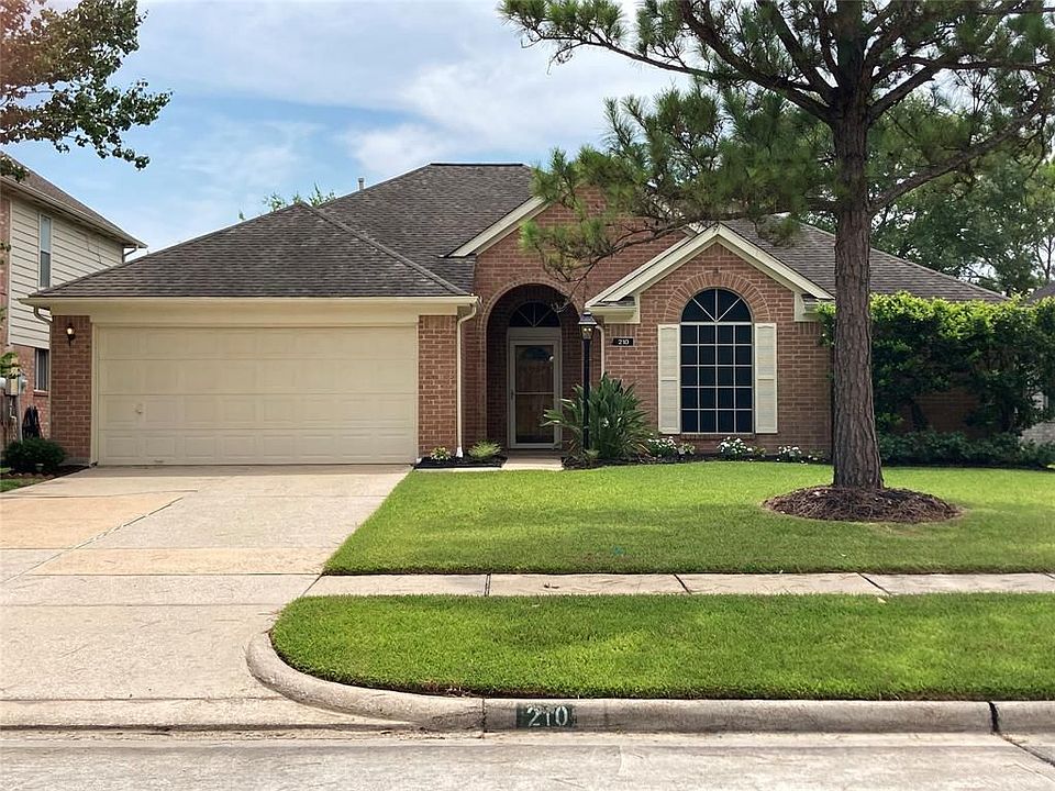 1st image of 210 Leghrand Ct