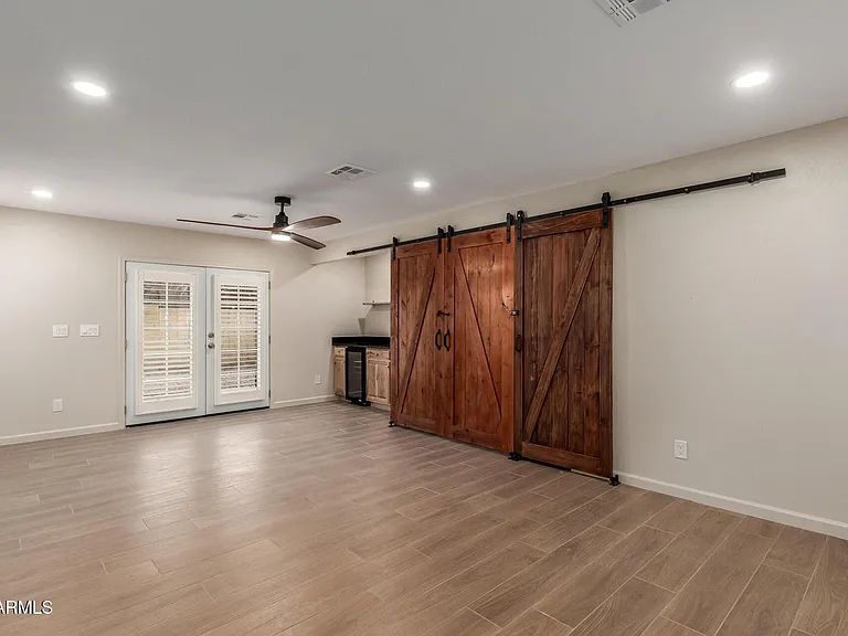 1628 E Del Rio Dr — Photo 11