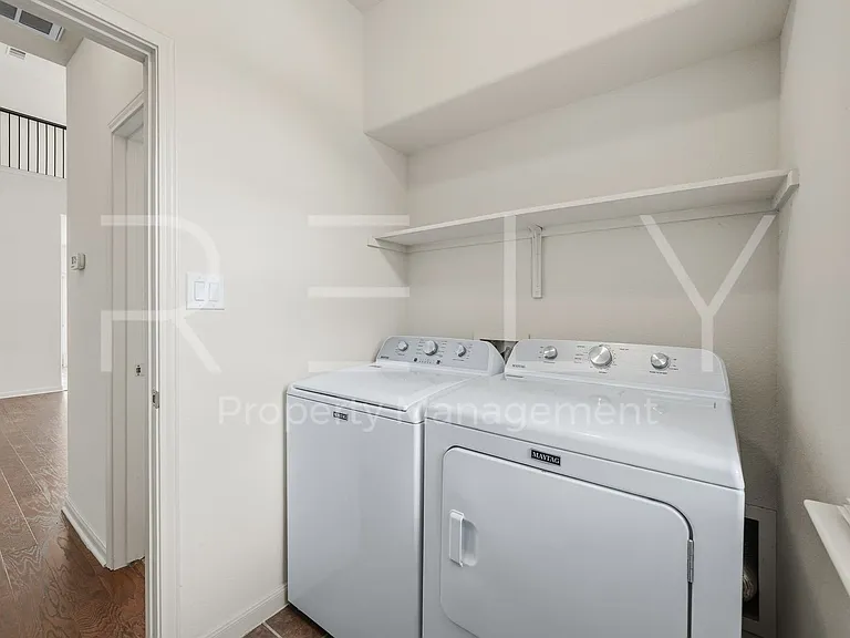 1405 Sunny Meadows Loop — Photo 16