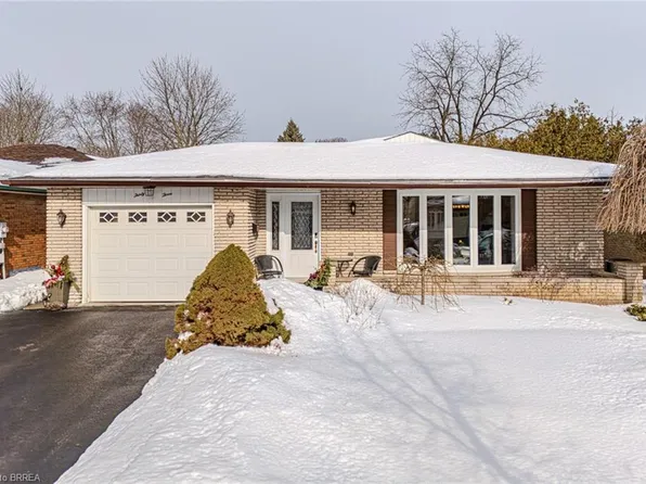 33 Ashgrove Ave, Brantford, ON N3R 6E1