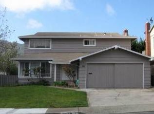 1011 Yosemite Dr, Pacifica, CA 94044