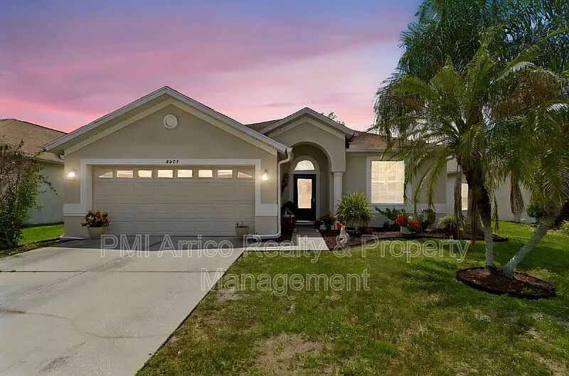 3 bed, 2.0 bath, 1622 sqft, $2,100 — Photo 1
