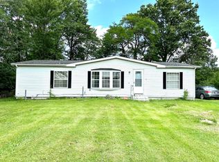 6815 W Boysen Rd, Oak Harbor, OH 43449