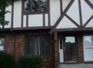 709 Wellington Dr, Dyer, IN 46311