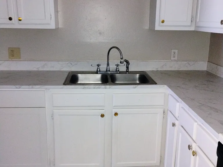 1724 Cedar Lake Dr #C — Photo 8