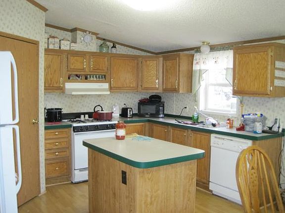 4th image of 301 E Lincoln Ave