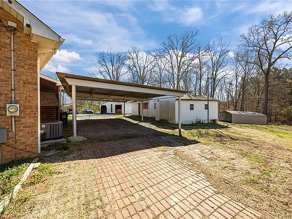 5th image of 4027 Old Lexington Rd