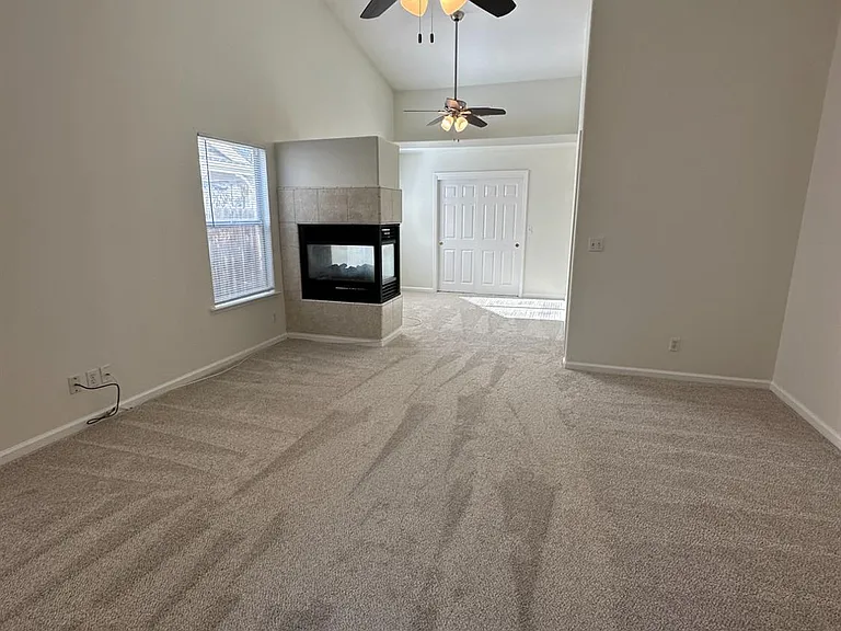 6678 N Western Ave — Photo 21