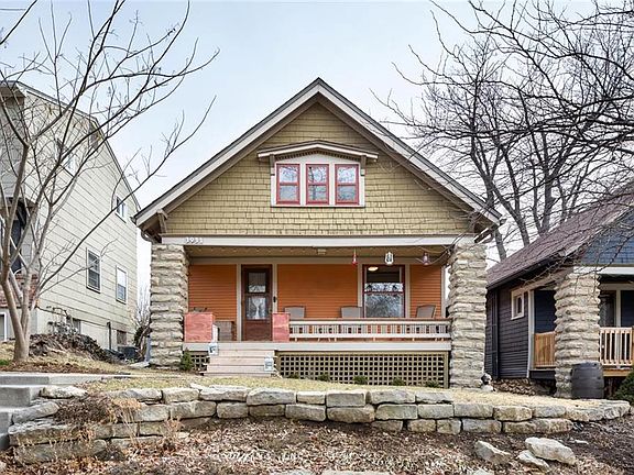 2nd image of 3931 Holmes St