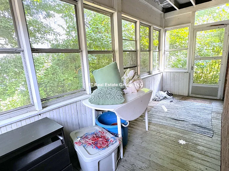 33 Greycliff Rd — Photo 12