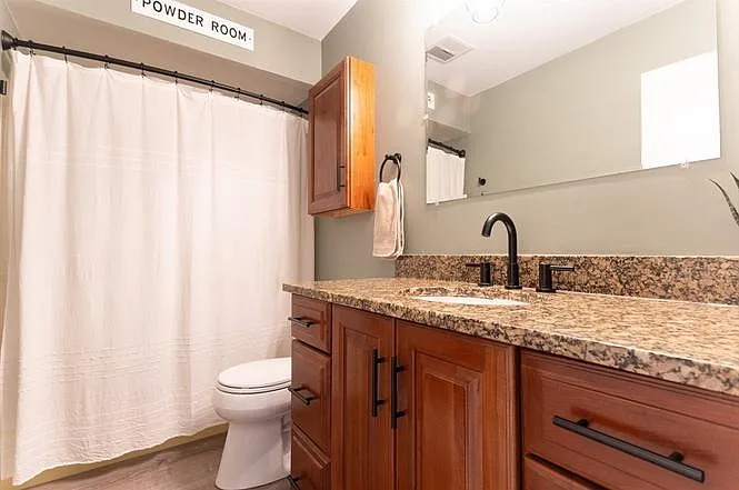 121 Bailey St #F52 — Photo 13