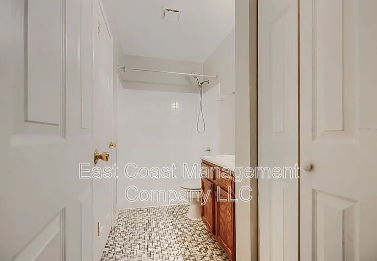 28 Ebbing Ct — Photo 18