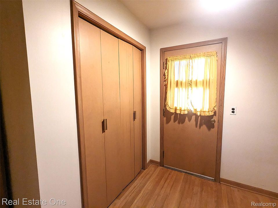 16034 Hauss Ave, photo 17