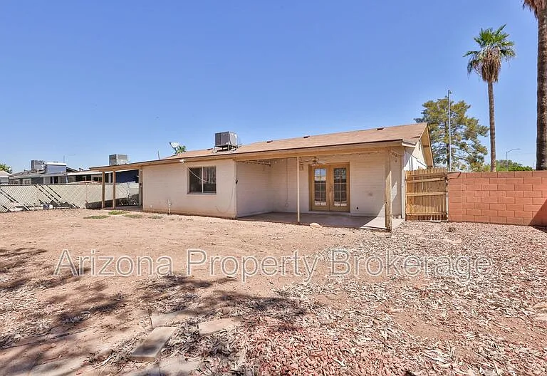 3009 E Caballero St — Photo 33