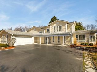 10S343 Book Rd, Naperville, IL 60564