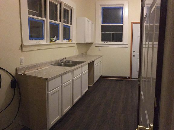 3rd image of 308 E Suttenfield St