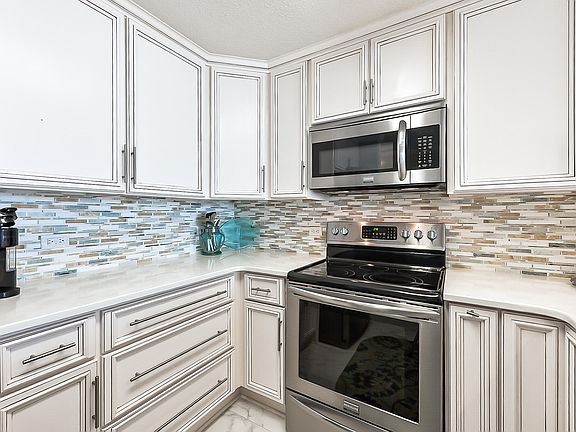 4th image of 2936 Scenic Gulf Dr Unit 406