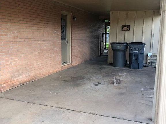 2nd image of 4810 Alamo Dr