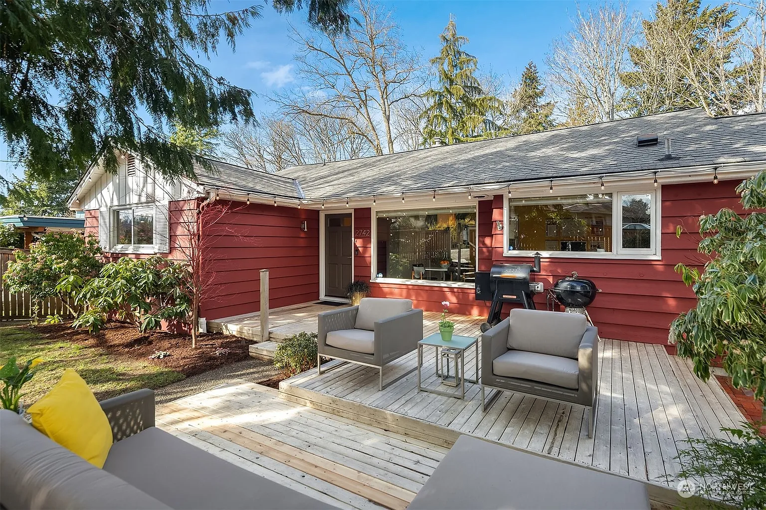 2742 NE 96th Street photo 1