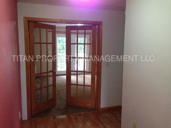 400 Main St, Fairwater, WI 53931 Zillow