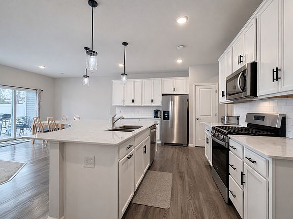 4th image of 4832 Avery Ct